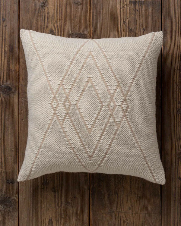 alicia adams alpaca square mystic pillow, alpaca pillow, alpaca throw pillow, alpaca decorative pillow, alpaca vs cashmere, ivory and beige alpaca throw pillow
