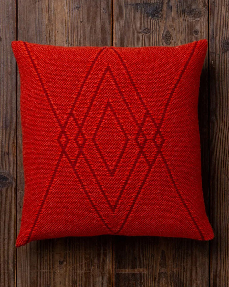 alicia adams alpaca square mystic pillow, alpaca pillow, alpaca throw pillow, alpaca decorative pillow, alpaca vs cashmere, indian summer alpaca throw pillow