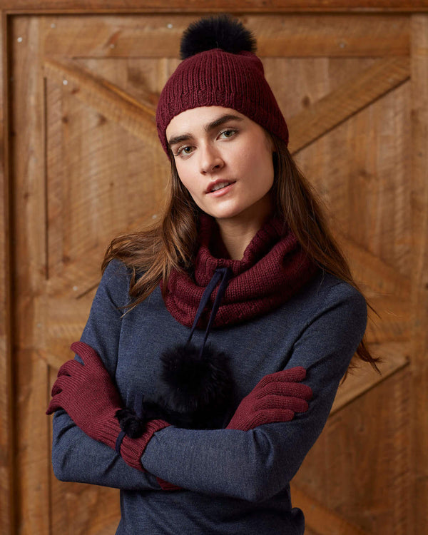 alicia adams alpaca alpina gloves, alpaca fur gloves, alpaca gloves, womens alpaca gloves, alpaca vs cashmere, bordeaux and navy alpaca gloves