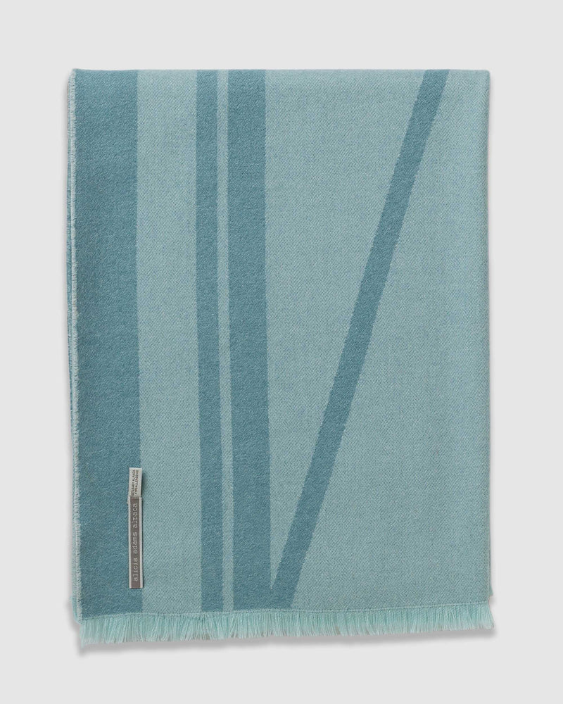 Mystic Throw