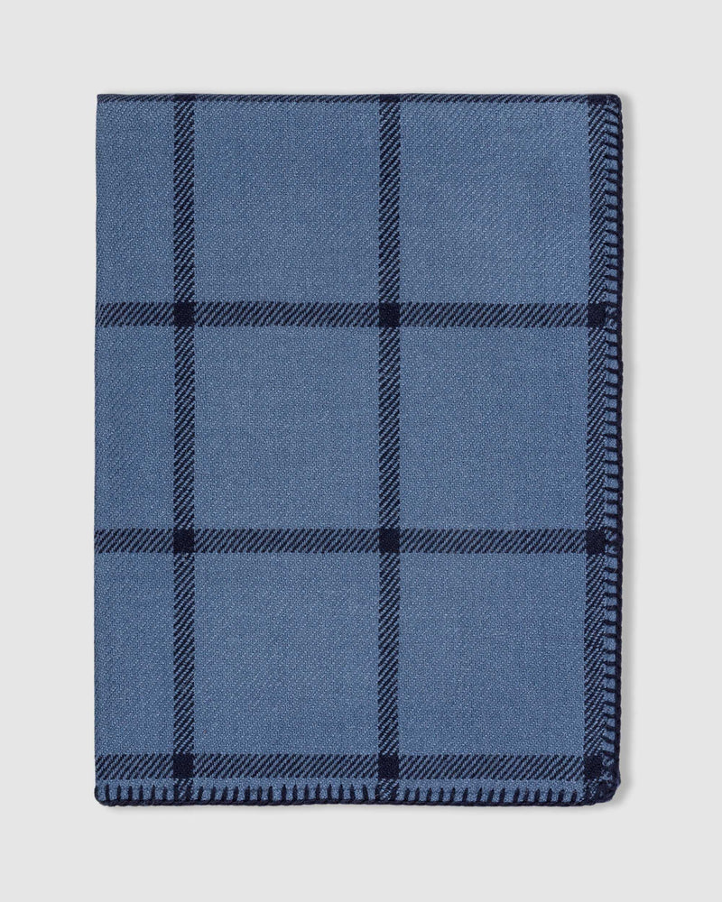 Graydon Throw