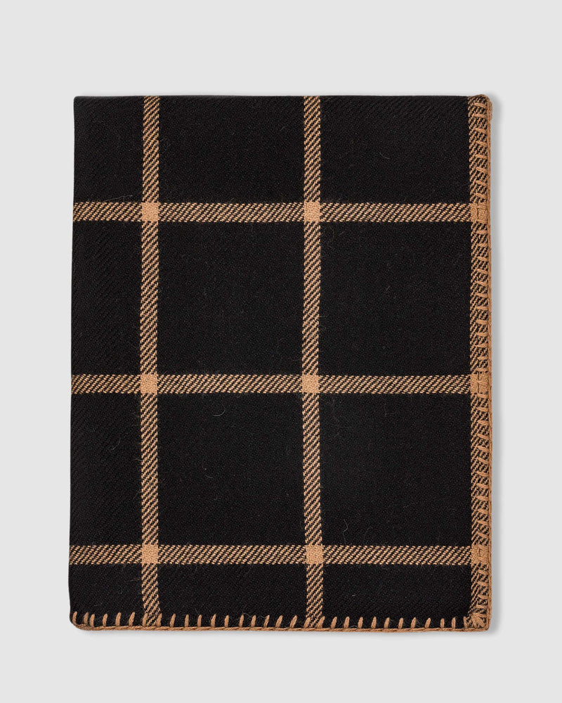Graydon Throw
