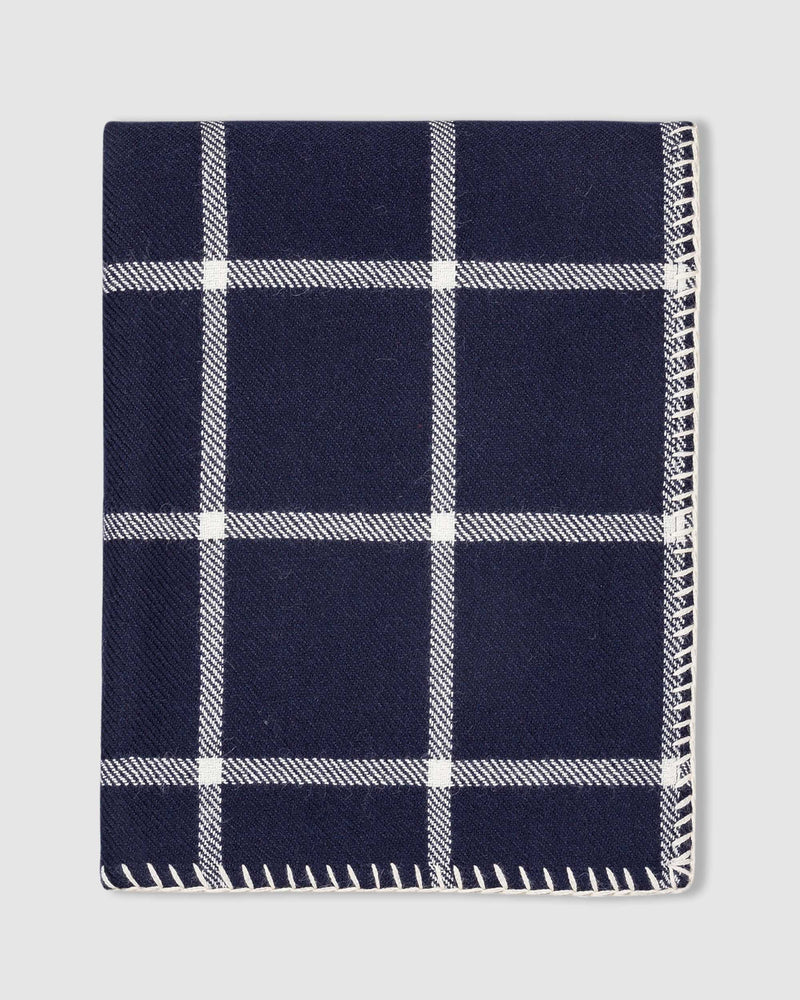 Graydon Throw