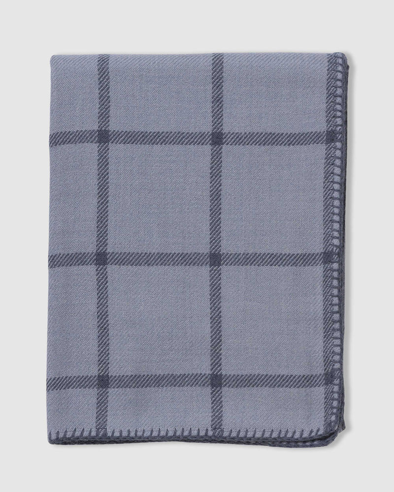 Graydon Throw
