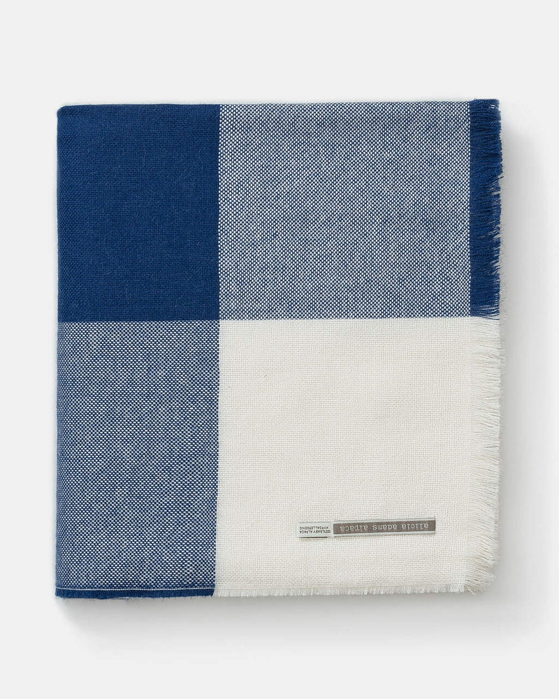 alicia adams alpaca mykonos throw, baby alpaca throw blanket,  fair trade alpaca throw,  alpaca vs cashmere, white and admirals blue baby alpaca throw blanket
