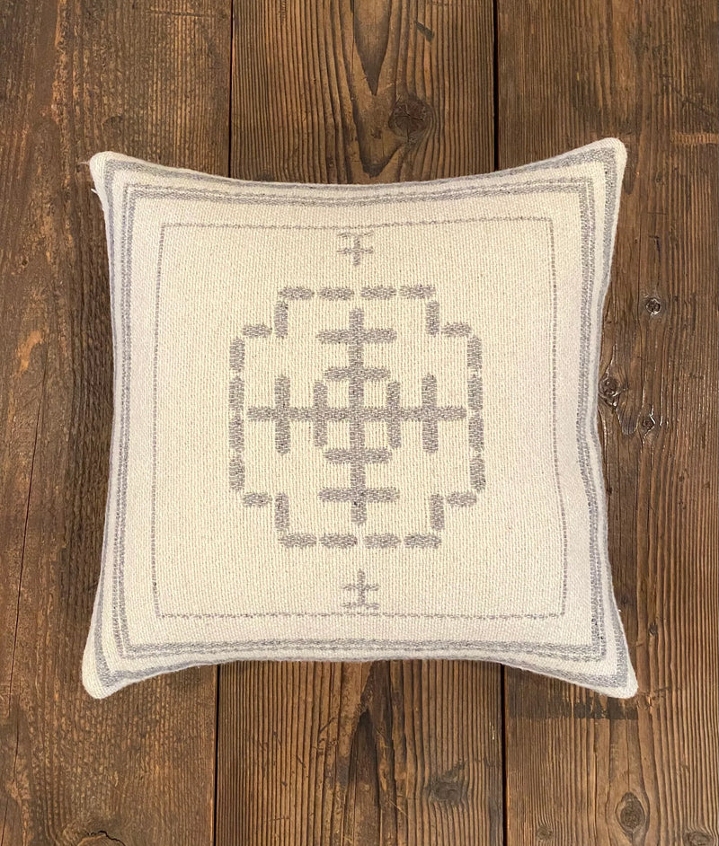 Mazing Pillow
