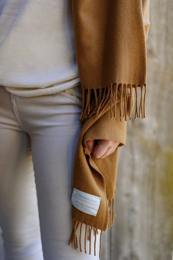 Vicuña Throw