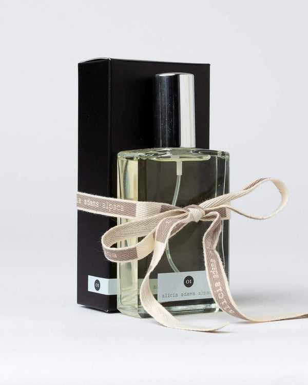 alicia adams alpaca home fragrance, alicia adams alpaca room spray, luxury room spray, luxury home fragrance