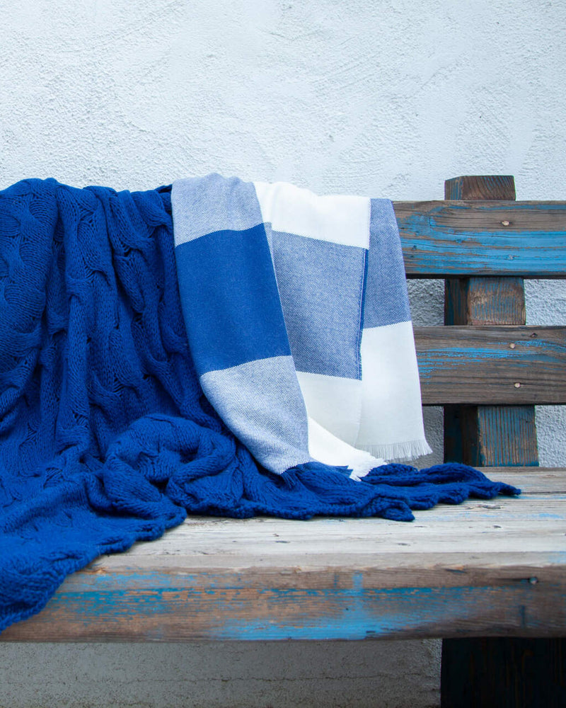 alicia adams alpaca mykonos throw, baby alpaca throw blanket,  fair trade alpaca throw,  alpaca vs cashmere, white and admirals blue baby alpaca throw blanket